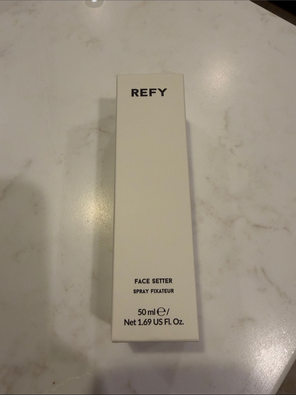 REFY Face Setter Makeup Setting Spray - Picture 2 of 3